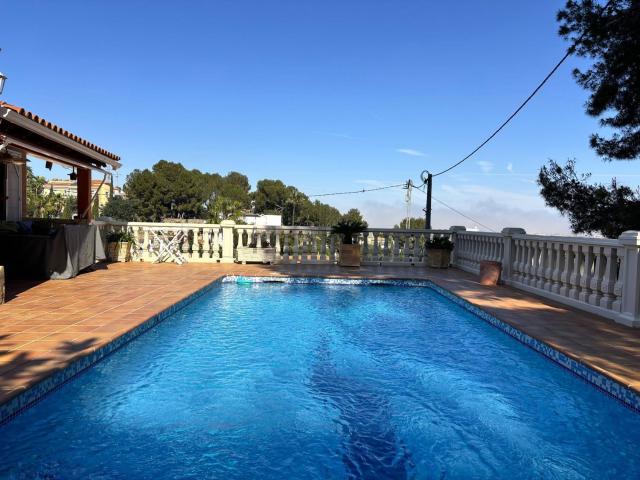 Chalet, Denia