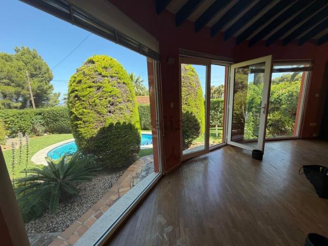 Chalet, Denia