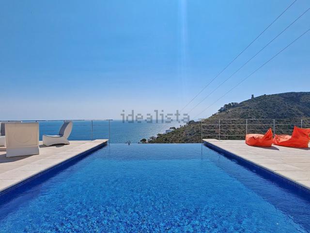 Chalet, Denia