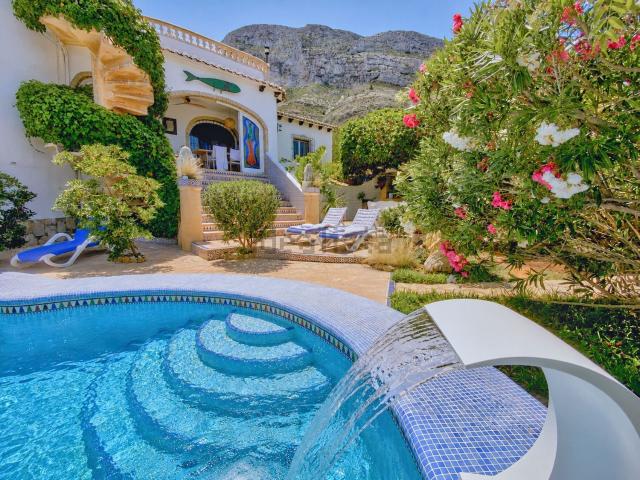 Chalet, Denia