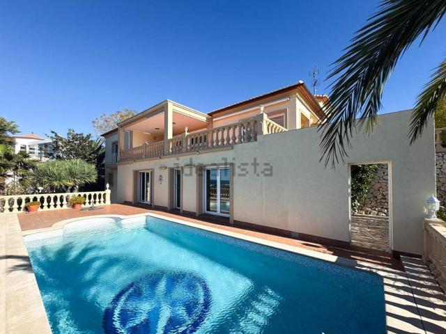 Chalet, Denia
