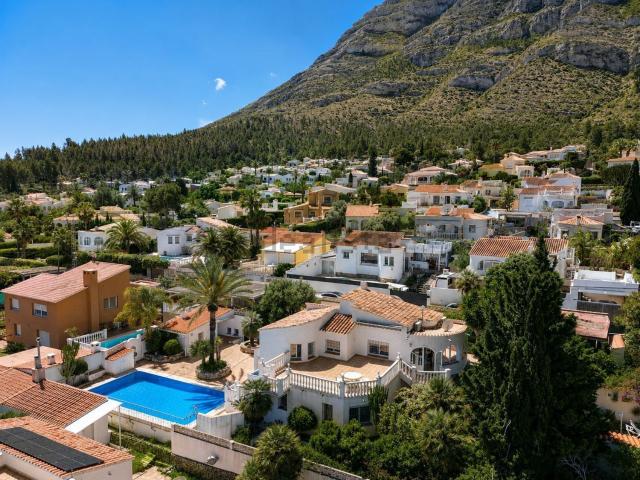 Chalet, Denia
