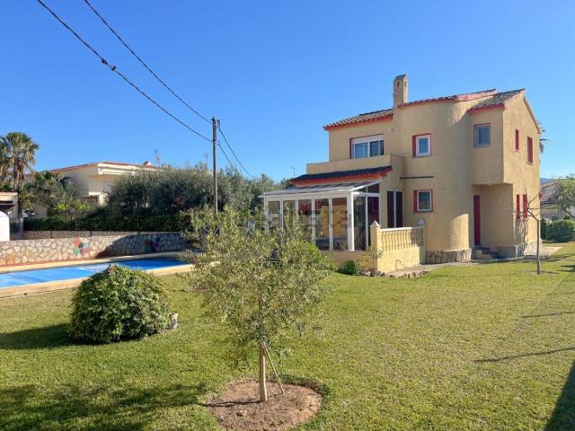 Chalet, Denia