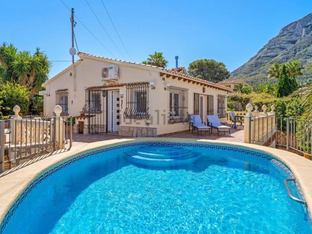 Chalet, Denia