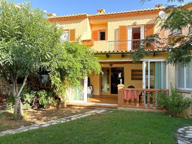 Chalet, Denia