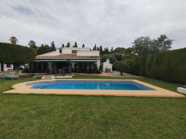Chalet, Denia