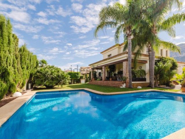 Chalet, Denia