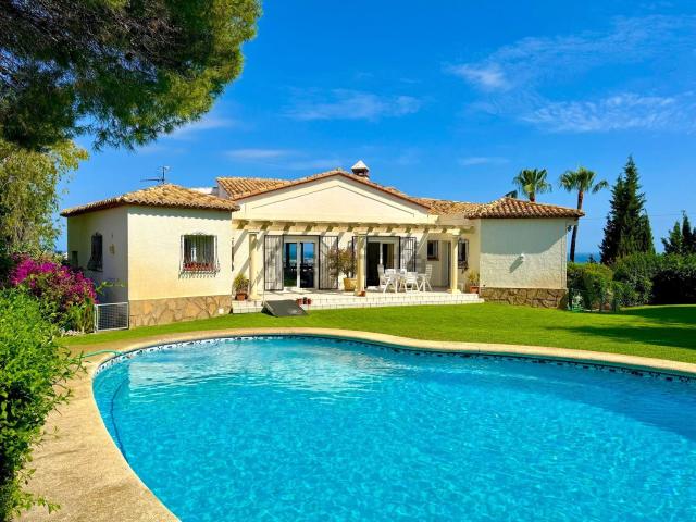 Chalet, Denia