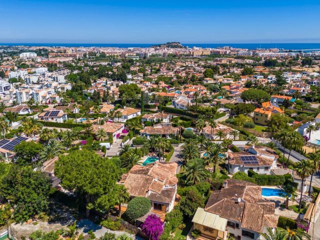 Chalet, Denia
