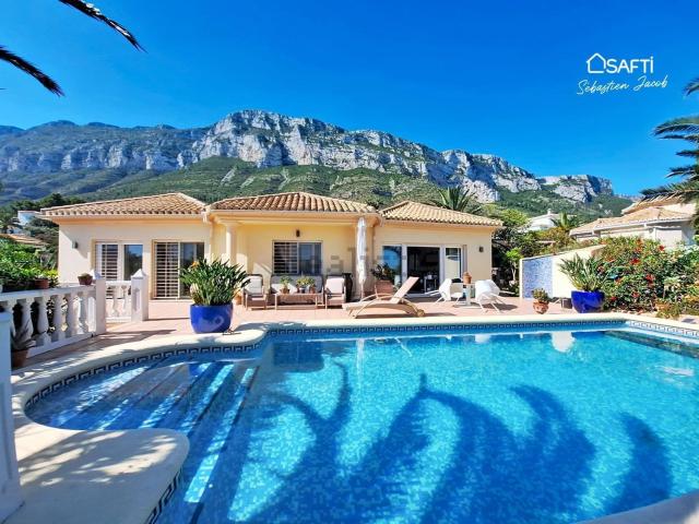 Chalet, Denia