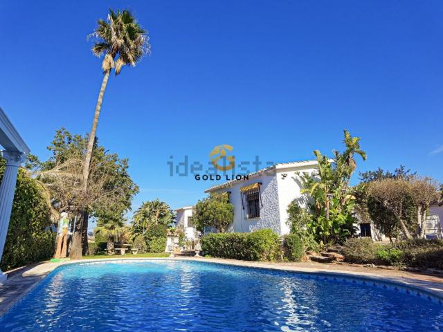Chalet, Denia