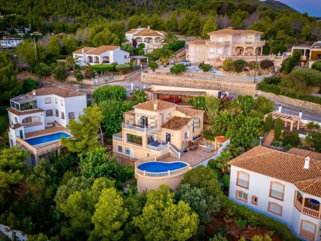 Chalet, Denia