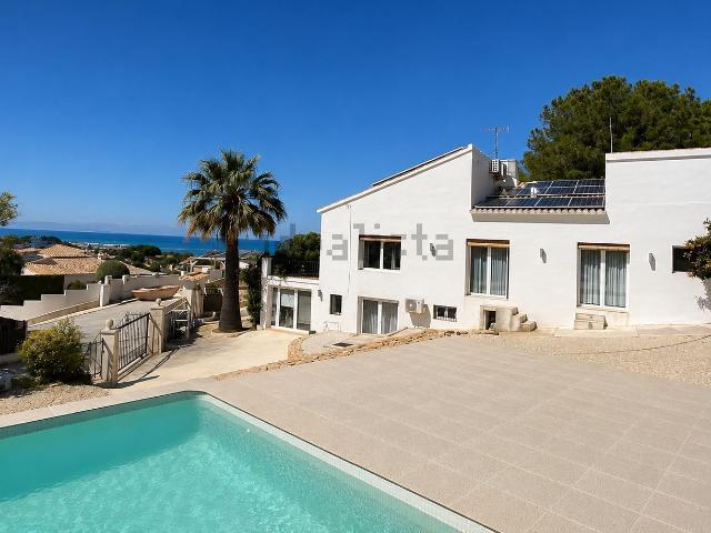 Chalet, Denia