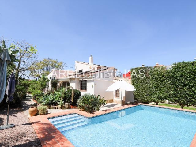Chalet, Denia