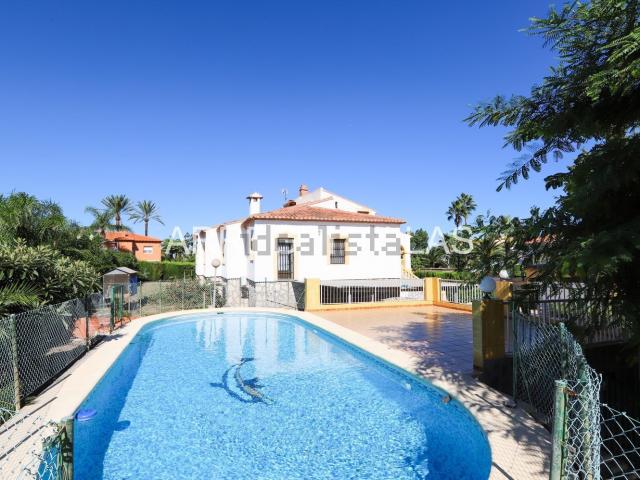 Chalet, Denia
