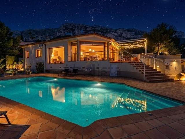 Chalet, Denia
