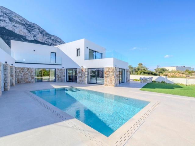 Chalet, Denia