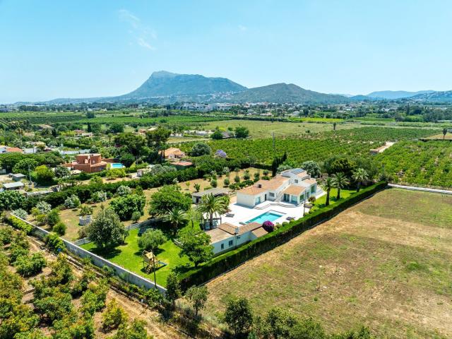 Chalet, Denia