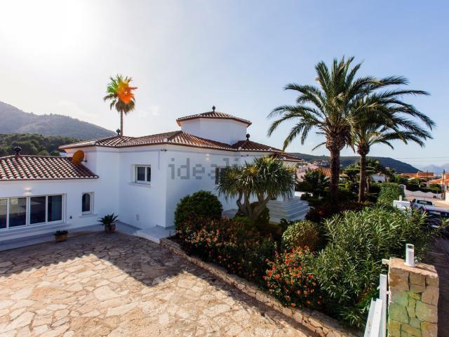 Chalet, Denia