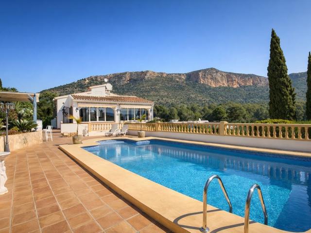 Chalet, Denia