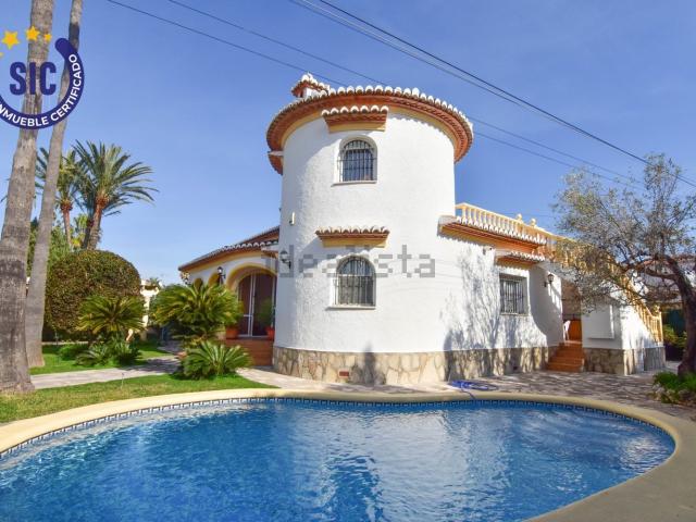 Chalet, Denia