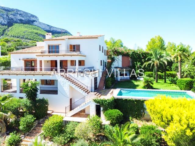 Chalet, Denia