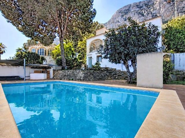 Chalet, Denia