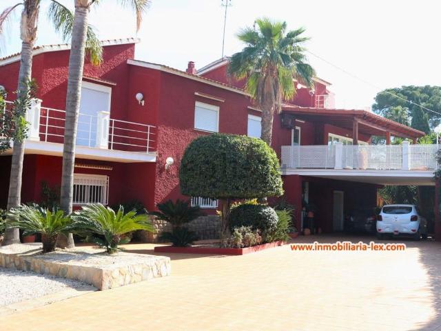 Chalet, Denia