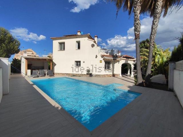 Chalet, Denia