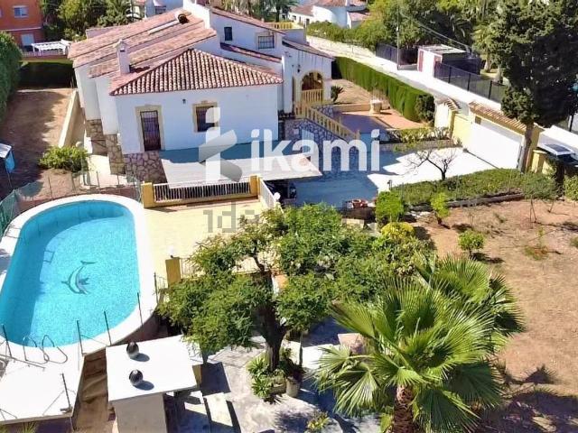 Chalet, Denia