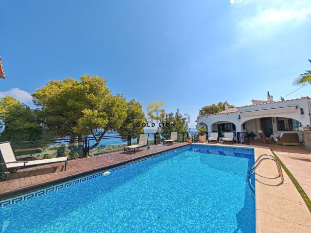 Chalet, Denia