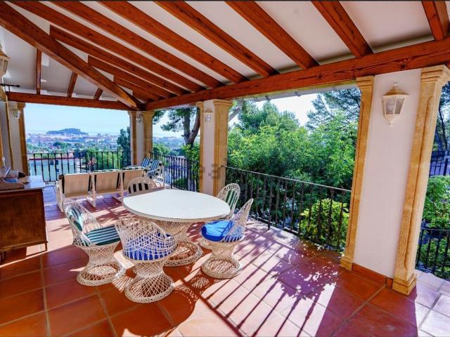 Chalet, Denia