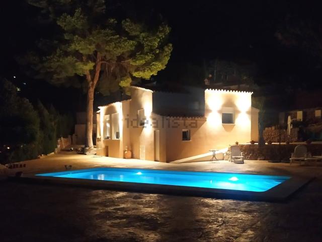 Chalet, Denia