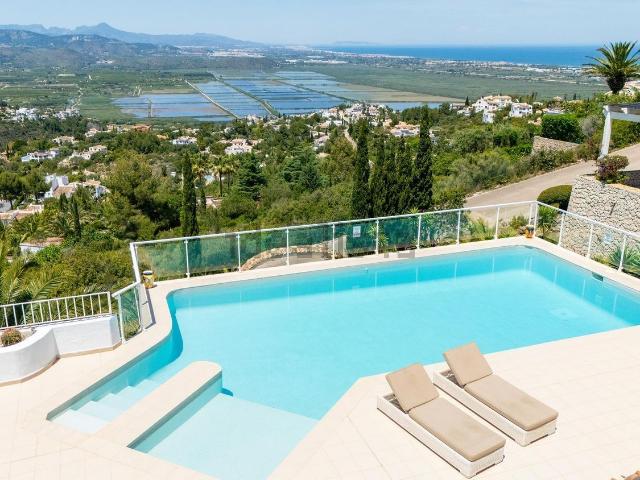 Chalet, Denia
