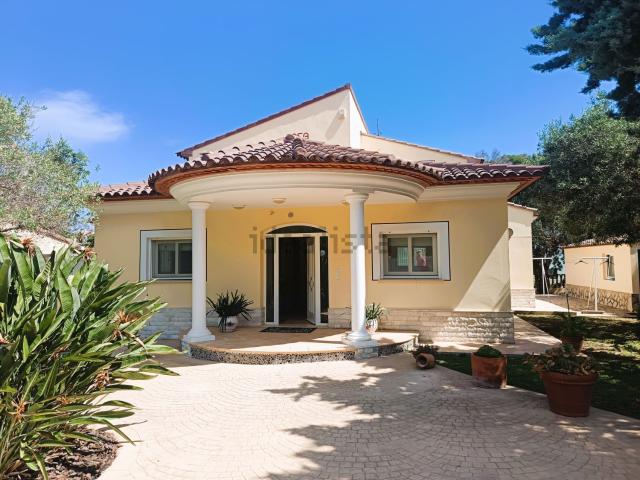 Chalet, Denia