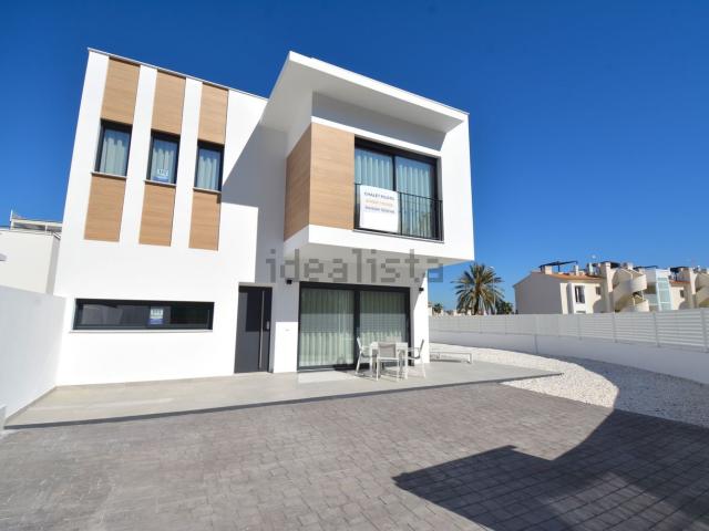 Chalet, Denia