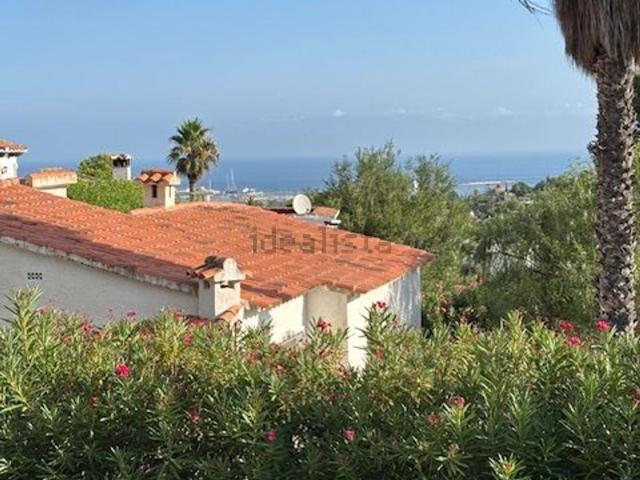 Chalet, Denia