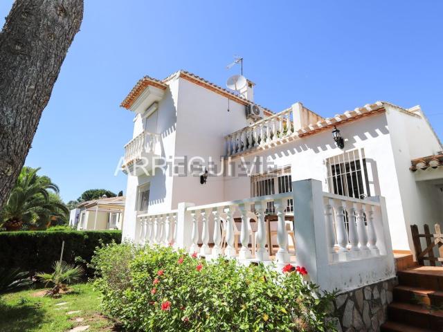 Chalet, Denia