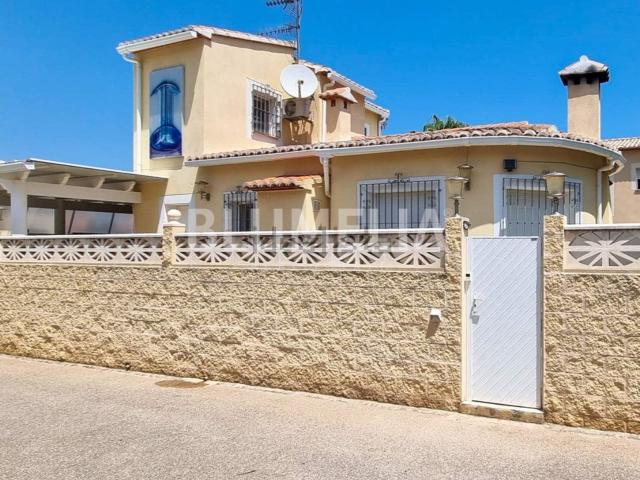 Chalet, Denia