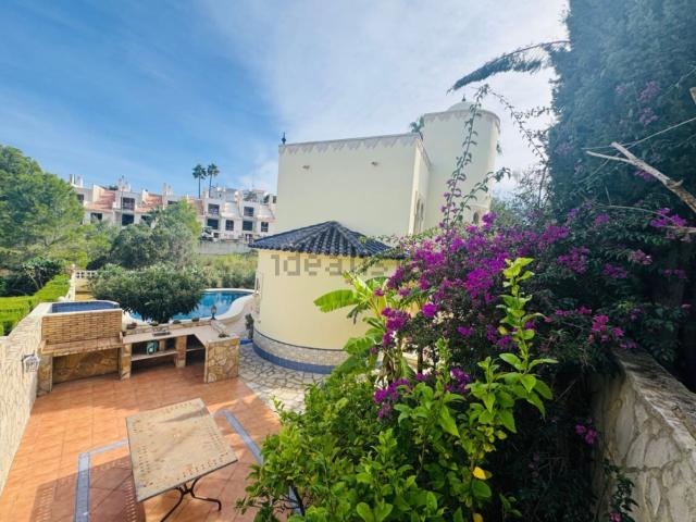Chalet, Denia
