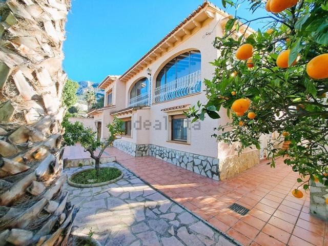 Chalet, Denia