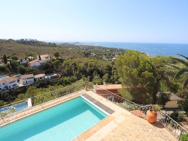 Chalet, Denia