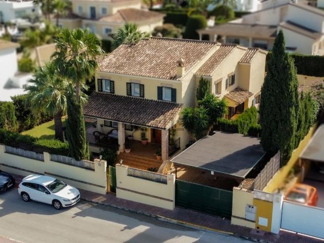 Chalet, Denia