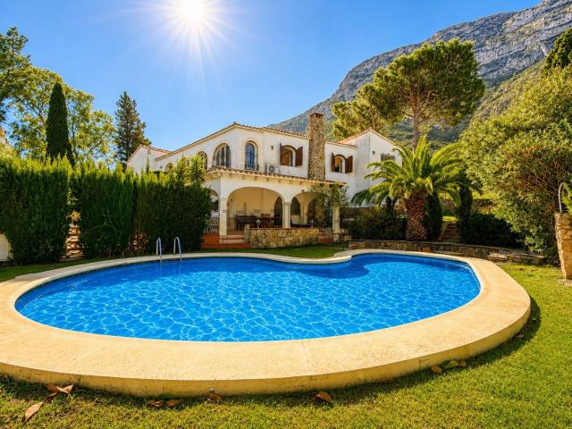 Chalet, Denia