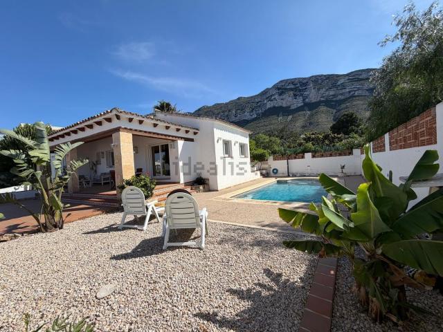 Chalet, Denia