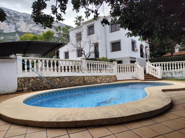 Chalet, Denia