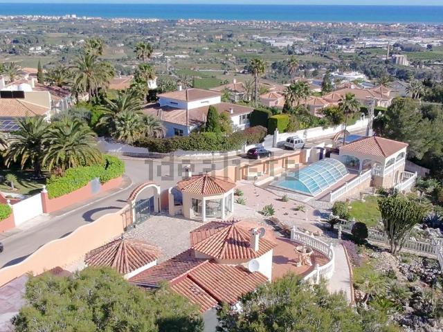 Chalet, Denia