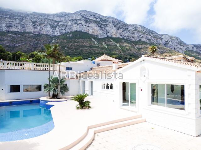 Chalet, Denia