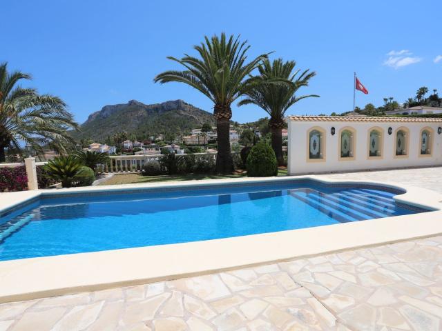 Chalet, Denia