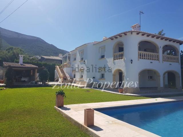 Chalet, Denia